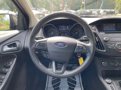 Used 2015 Ford Focus SE image 23