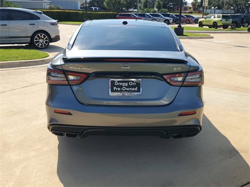 Used 2023 Nissan Maxima SR w/ Sport Mat Group image 10
