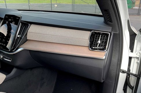 New 2026 Volvo XC90 B6 Plus w/ Protection Package Premier image 29
