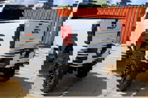 Used 2022 GMC Sierra 2500 AT4 w/ AT4 Premium Plus Package image 43