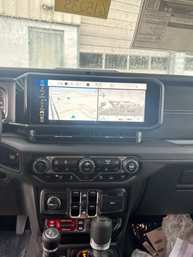 New 2025 Jeep Wrangler Unlimited Rubicon 392 image 28