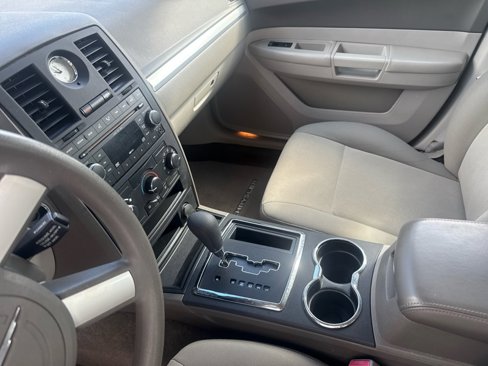 Used 2008 Chrysler 300 LX image 13