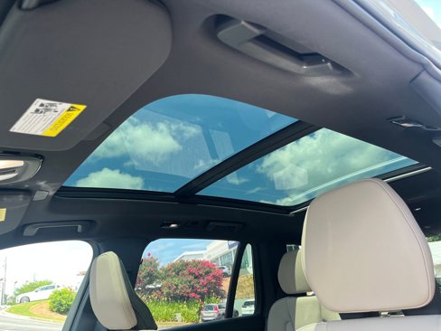 New 2026 Volvo XC90 B6 Plus w/ Protection Package Premier image 26