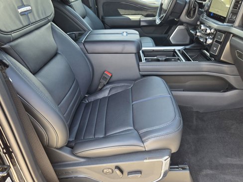 New 2026 Ford F350 Platinum w/ FX4 Off-Road Package image 14