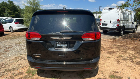 New 2026 Chrysler Voyager LX image 9