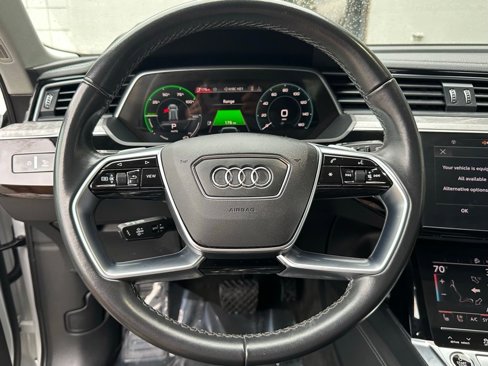 Used 2024 Audi Q8 e-tron Premium Plus w/ Premium Plus Package image 46