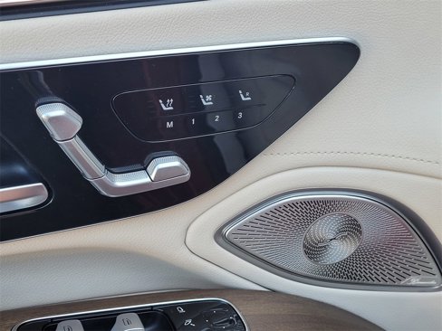 Used 2023 Mercedes-Benz EQS 450+ Sedan image 12