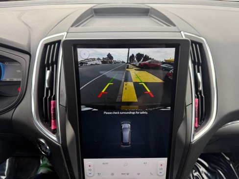Used 2024 Ford Edge Titanium image 23