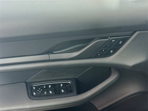 Certified 2023 Porsche Taycan 4S image 14