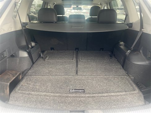 Used 2021 Volkswagen Tiguan SE w/ Panoramic Sunroof Package image 13