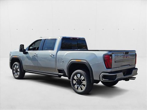 New 2026 GMC Sierra 2500 Denali w/ Denali Reserve Package image 9