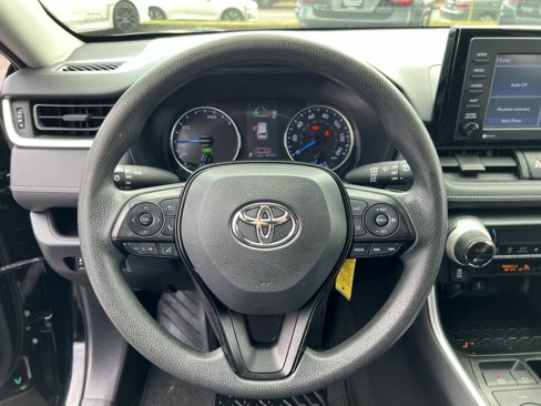 Used 2020 Toyota RAV4 LE w/ Carpet Mat Package image 16
