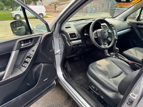 Used 2016 Subaru Forester 2.5i Touring w/ Eyesight & Navigation System image 8