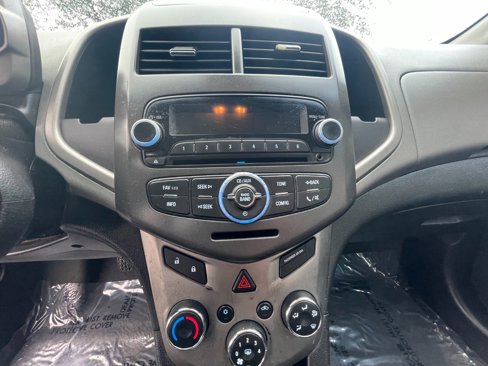 Used 2013 Chevrolet Sonic LT image 16