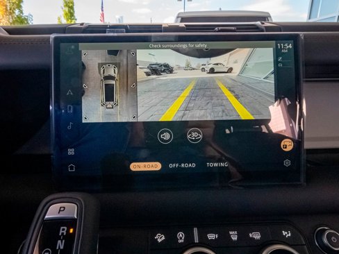 New 2025 Land Rover Defender 130 X-Dynamic SE image 20