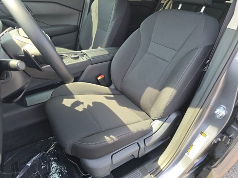 New 2026 Nissan Rogue S image 23