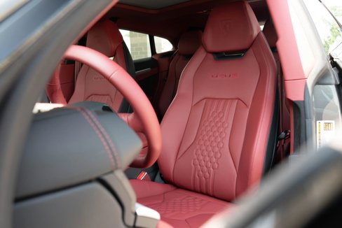 Used 2024 Lamborghini Urus S image 37