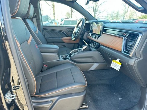 New 2025 GMC Canyon AT4 w/ Nightfall Edition image 24