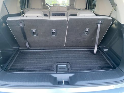Used 2024 Honda Pilot Touring image 29