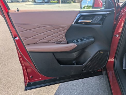 New 2025 Mitsubishi Outlander SEL image 11