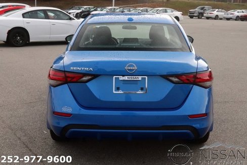 New 2025 Nissan Sentra SV image 6