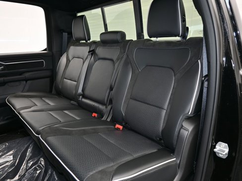 Used 2025 RAM 1500 Laramie w/ Night Edition image 31