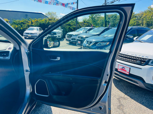 Used 2019 Jeep Compass Latitude w/ Popular Equipment Group image 16