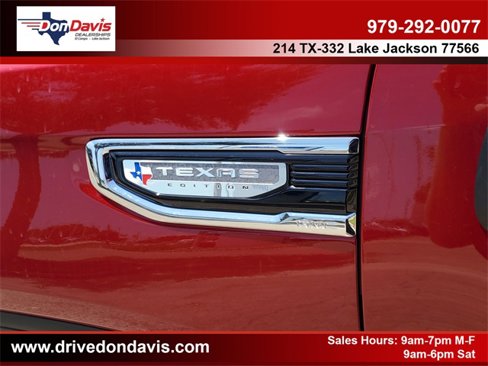 New 2026 GMC Sierra 1500 SLT image 9