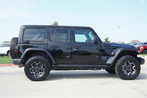 Certified 2022 Jeep Wrangler Unlimited Rubicon 4xe w/ Cold Weather Group image 10