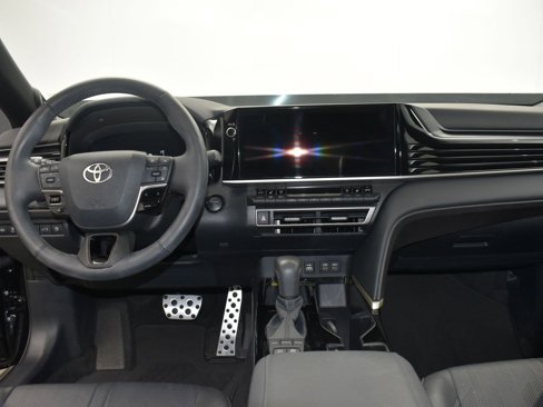 Used 2025 Toyota Camry XSE image 19