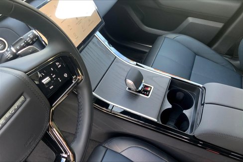 New 2026 Land Rover Range Rover Velar S image 7