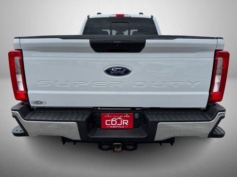 Used 2024 Ford F250 XLT image 7