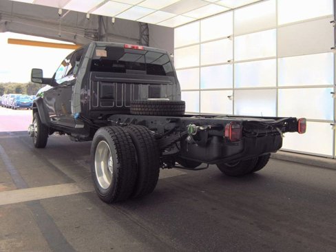 Used 2024 RAM 5500 Tradesman w/ Chrome Appearance Group image 2