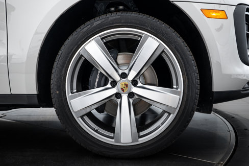New 2026 Porsche Macan image 11