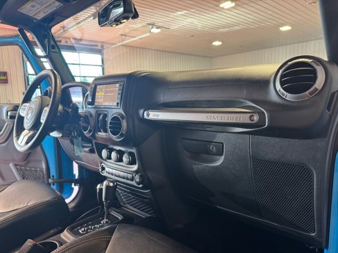 Used 2017 Jeep Wrangler Sport image 20