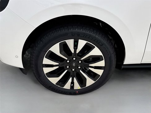 New 2025 Ford Expedition Max Platinum image 31