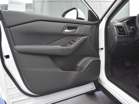 New 2026 Nissan Rogue SV image 28