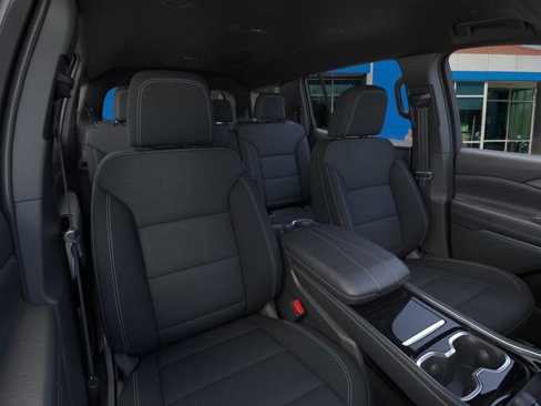 New 2025 Chevrolet Traverse LT w/ Driver Confidence Package image 17