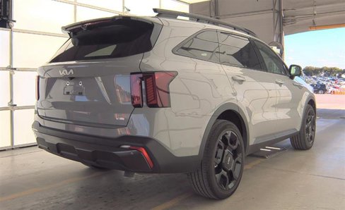 Used 2024 Kia Sorento SX Prestige image 4
