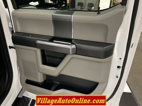 Used 2018 Ford F150 XLT w/ Equipment Group 302A Luxury image 29