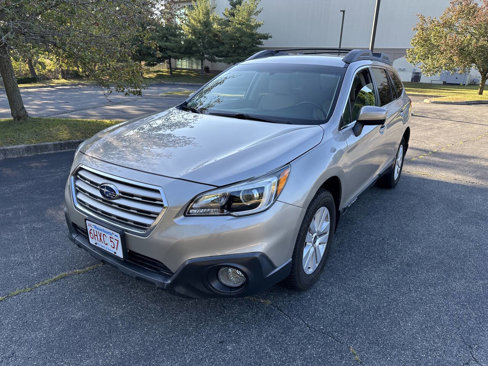 Used 2016 Subaru Outback 2.5i Premium image 3