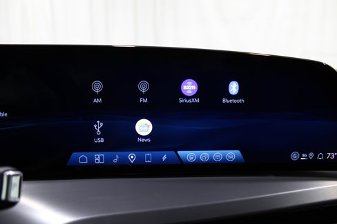 New 2026 Cadillac Vistiq Platinum image 16