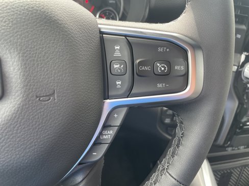 New 2026 RAM 1500 4x4 Crew Cab image 22