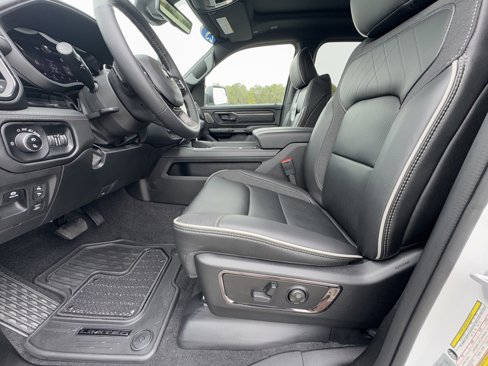New 2025 RAM 1500 Limited image 17