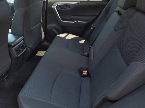 Used 2023 Toyota RAV4 LE image 12