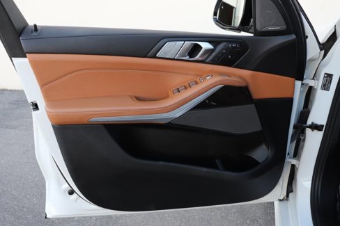 Used 2021 BMW X7 xDrive40i w/ M Sport Package image 41