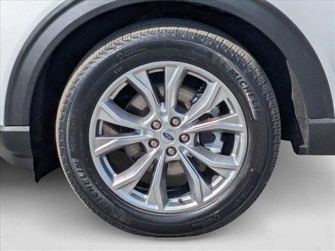 Used 2023 Ford Explorer Limited w/ Equipment Group 301A image 27