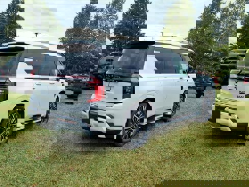 New 2026 Nissan Armada Platinum Reserve image 3