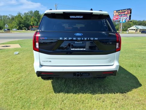 New 2025 Ford Expedition Max Active image 4
