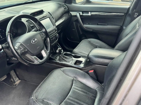 Used 2014 Kia Sorento SX w/ 3rd Row Package image 8